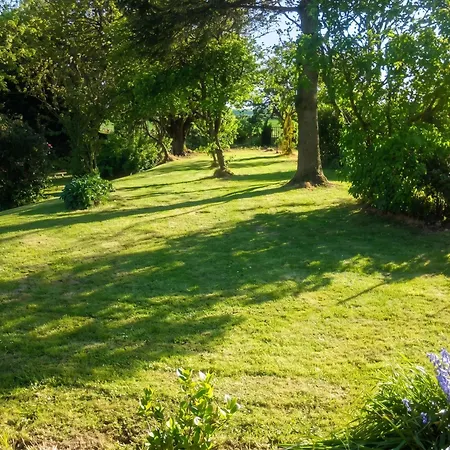 Maison De Charme à Avec Jardin Clôturé Et Cheminée *